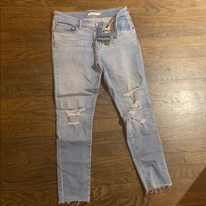 Levi Skinny Jeans 🤍
